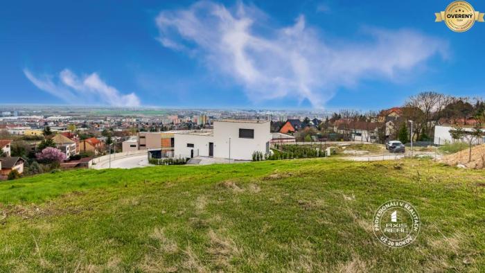 Reality AXIS REAL | Stavebný pozemok (628 m2) s výhľadom, BA III. Rača