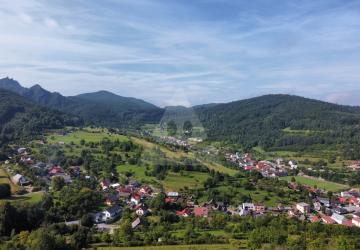 Reality Stavebný na rodinný dom, Hlboké nad Váhom