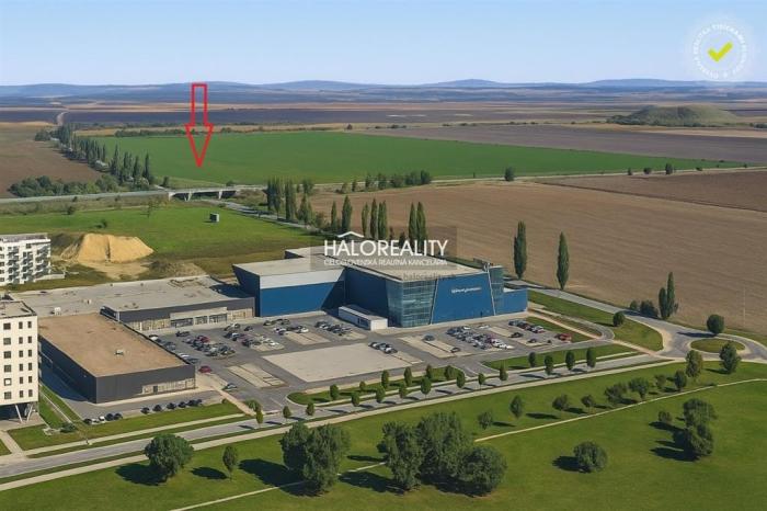 Reality Predaj, pozemok   9208 m2 Trnava,  - INVESTIČNÁ PONUKA - EXKLUZÍVNE HALO REALITY