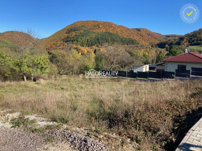 Reality Predaj, pozemok pre rodinný dom   711 m2 Kľačno - EXKLUZÍVNE HALO REALITY