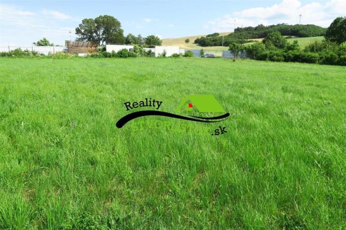 Reality Predaj, pozemok pre rodinnú výstavbu Lopašov, okres Skalica