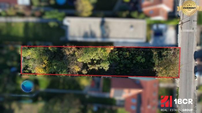 Reality STAVEBNÝ POZEMOK 733 m² URČENÝ NA VÝSTAVBU RD / RD S 2 BJ., VINIČNÉ
