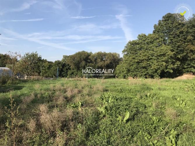 Reality Predaj, pozemok pre rodinný dom   660 m2 Budmerice - EXKLUZÍVNE HALO REALITY