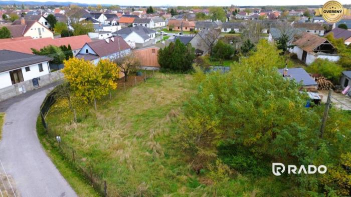 Reality RADO | Stavebný pozemok 882 m² | Gajary