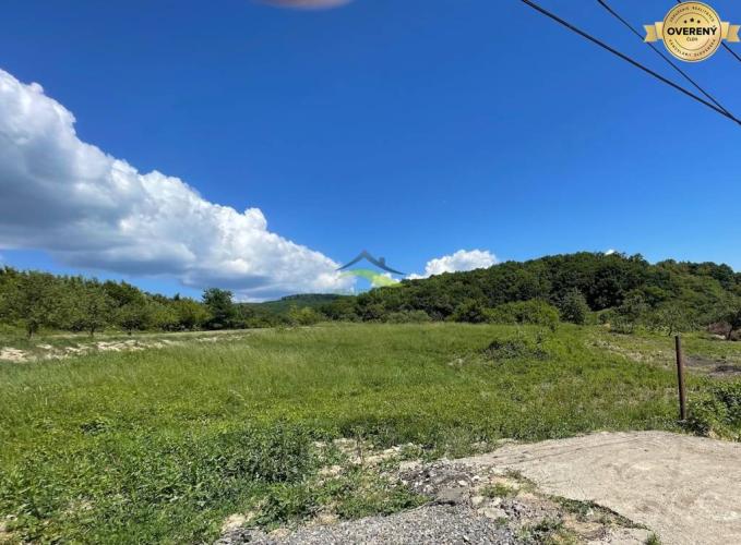 Reality Slnečný stavebný pozemok v Trnave pri Laborci.