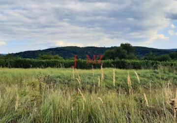 Reality Rekreačný pozemok 1.500 m2, šírka 11 m, Jabloňovce (SM - 861)