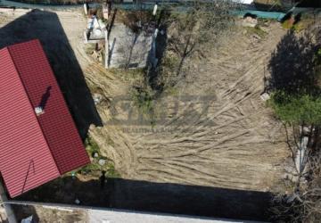 Reality Na predaj pozemok s drevostavbou – Bojnická ul.