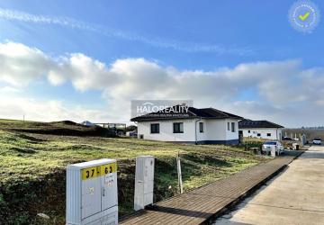 Reality Predaj, pozemok pre rodinný dom   821 m2 Krškany, Veľké Krškany - EXKLUZÍVNE HALO REALITY