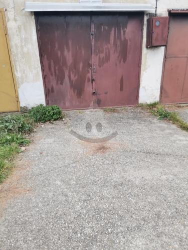 Reality Samostatne stojaca garáž, Komárno, Komárno, Odborárov