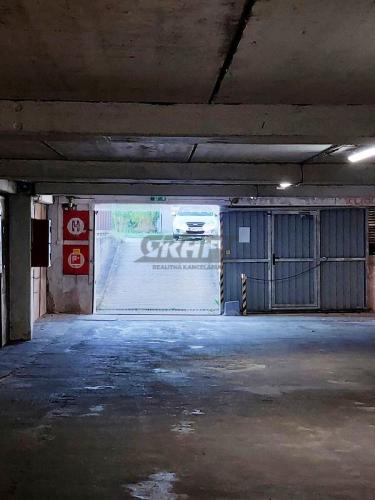 Reality Samostatná garáž Macharova ul. – Petržalka