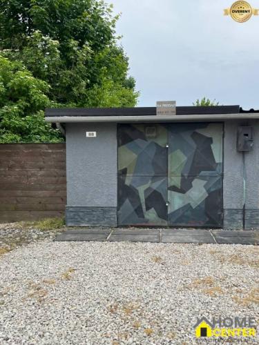 Reality NA PREDAJ MUROVANÁ GARÁŽ /20 m2/ ul. Odborárov, Komárno