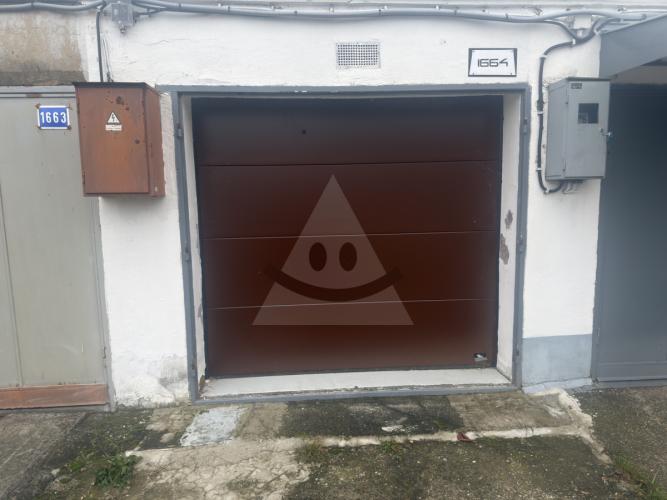 Reality Samostatne stojaca garáž, Komárno, Komárno, Odborárov