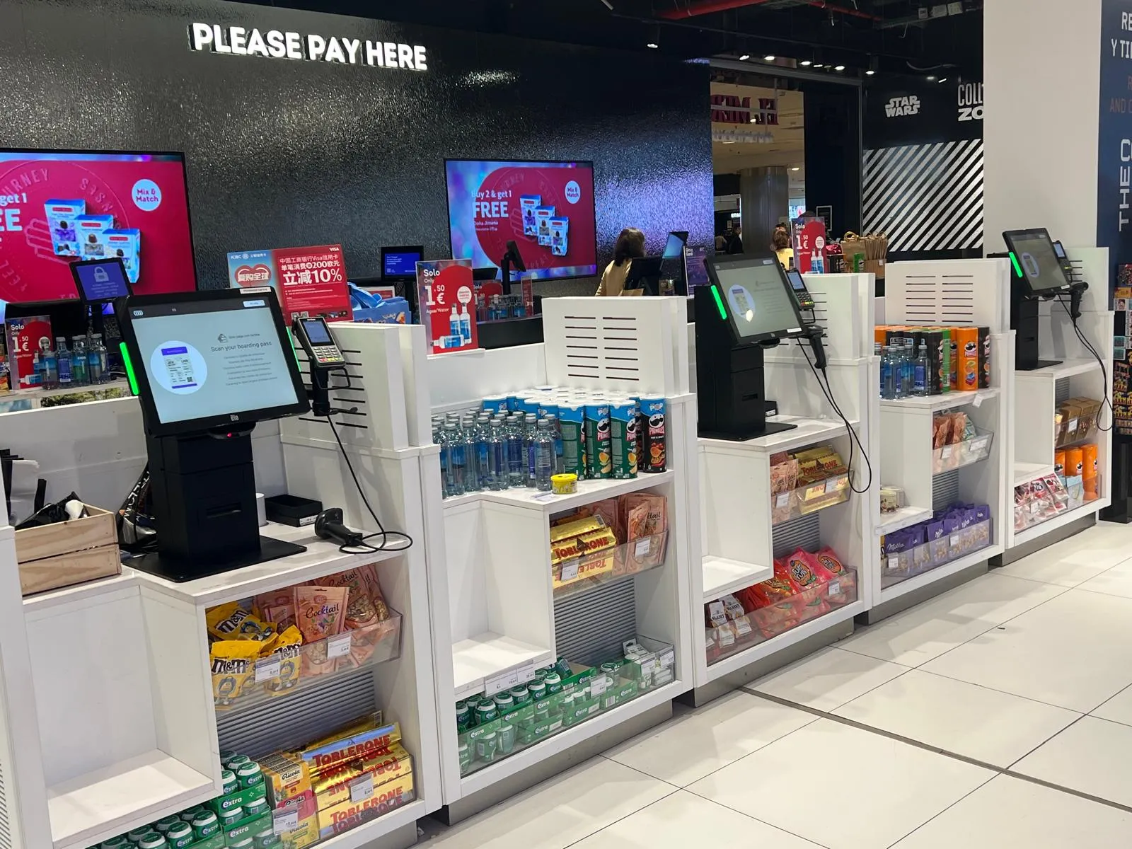 Instalación de ZINC en la Tienda Piloto de Avolta en el Aeropuerto Madrid-Barajas