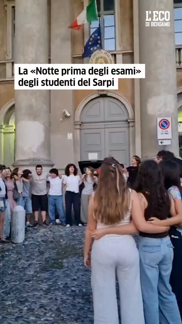 Nella serata di mercoledì 17 giugno, una cinquantina di ragazze e ragazzi del liceo Sarpi di Bergamo si sono dati appunt...