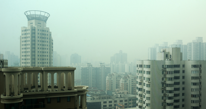 Shanghai dans la brume.
