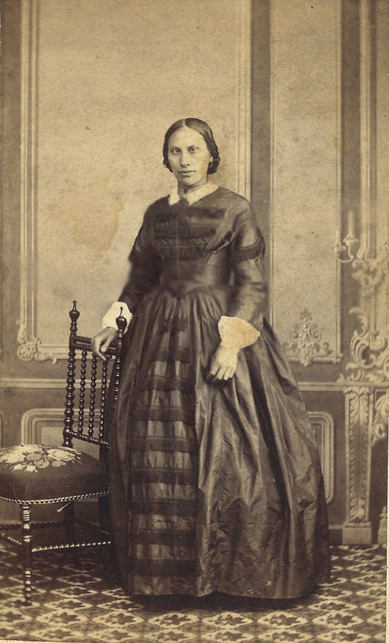 Constantia Wyrsch, fille d’Ibu Silla devenue une actrice parfaitement intégrée dans la bourgeoisie de Nidwald.