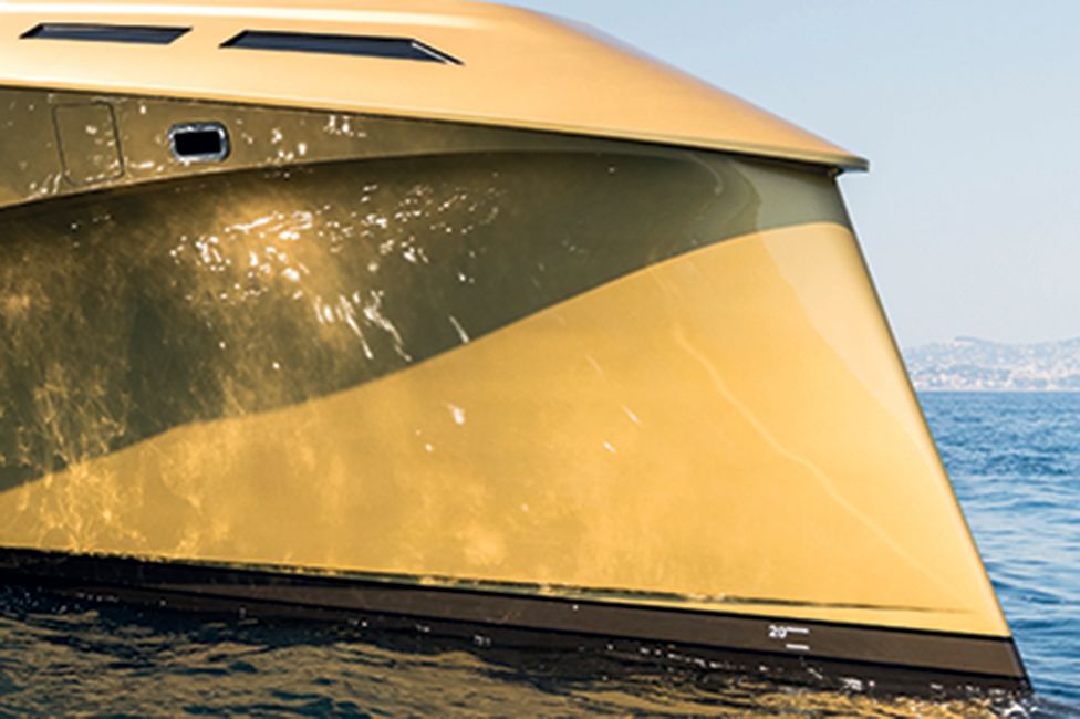 Gold coloured detail of boat 