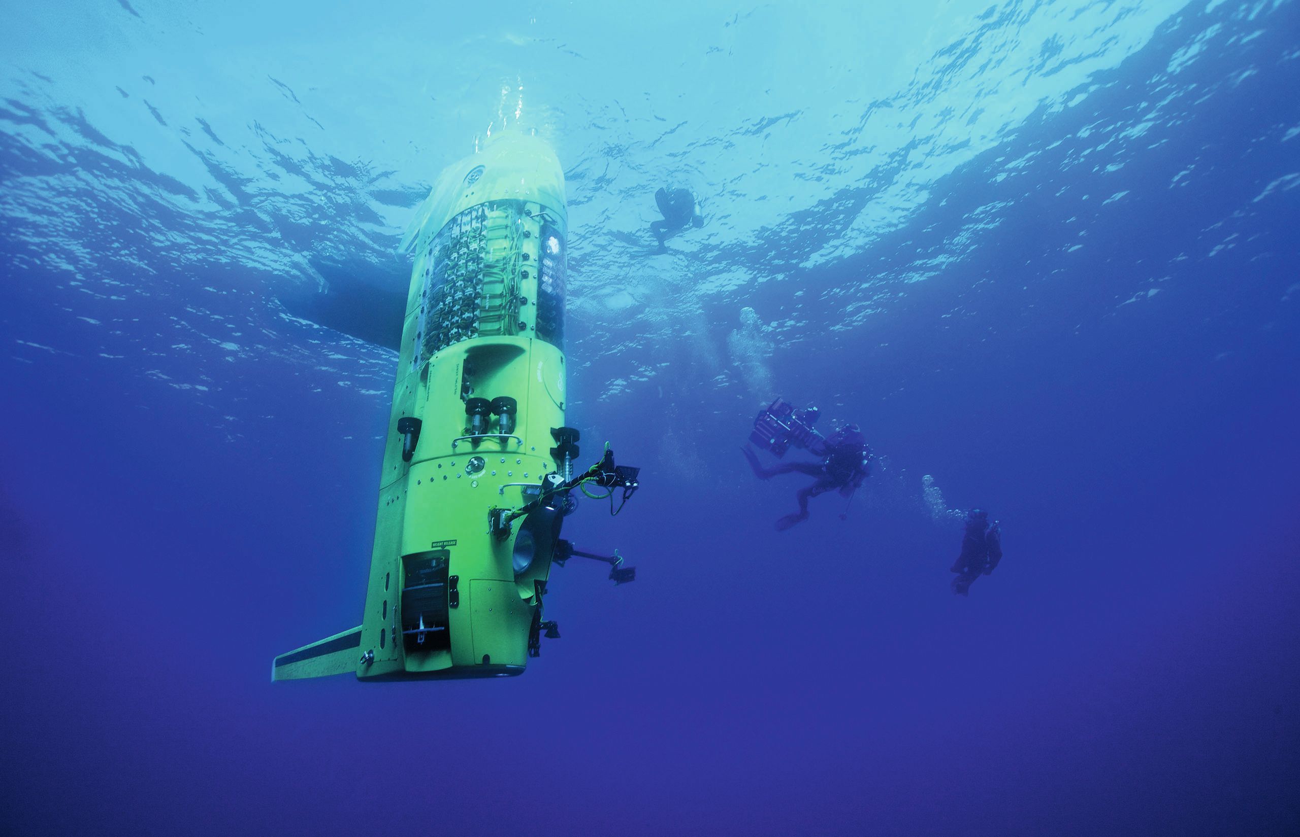 Subermisible underwater
