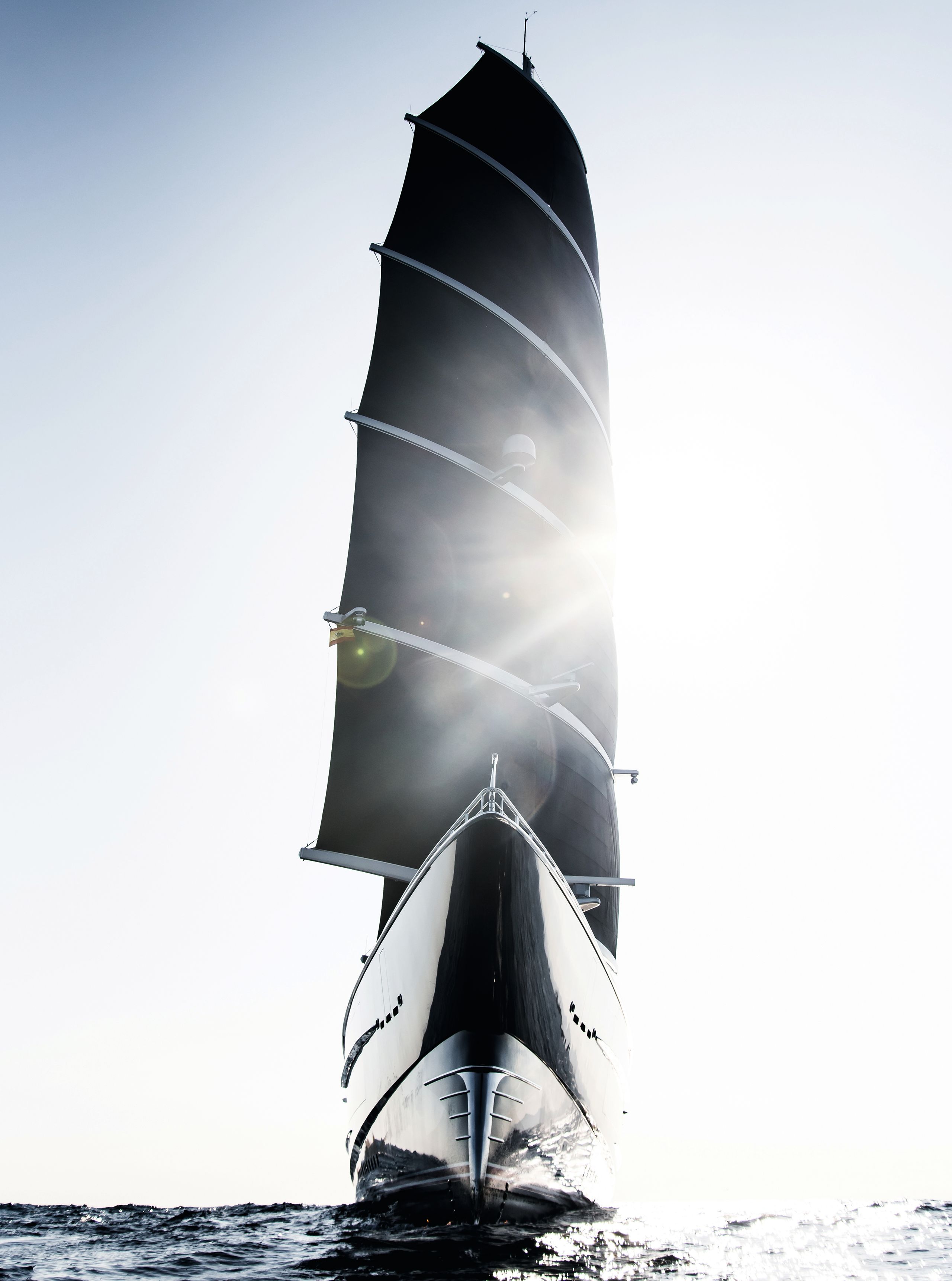 Black Pearl from the front with sun behind the sail