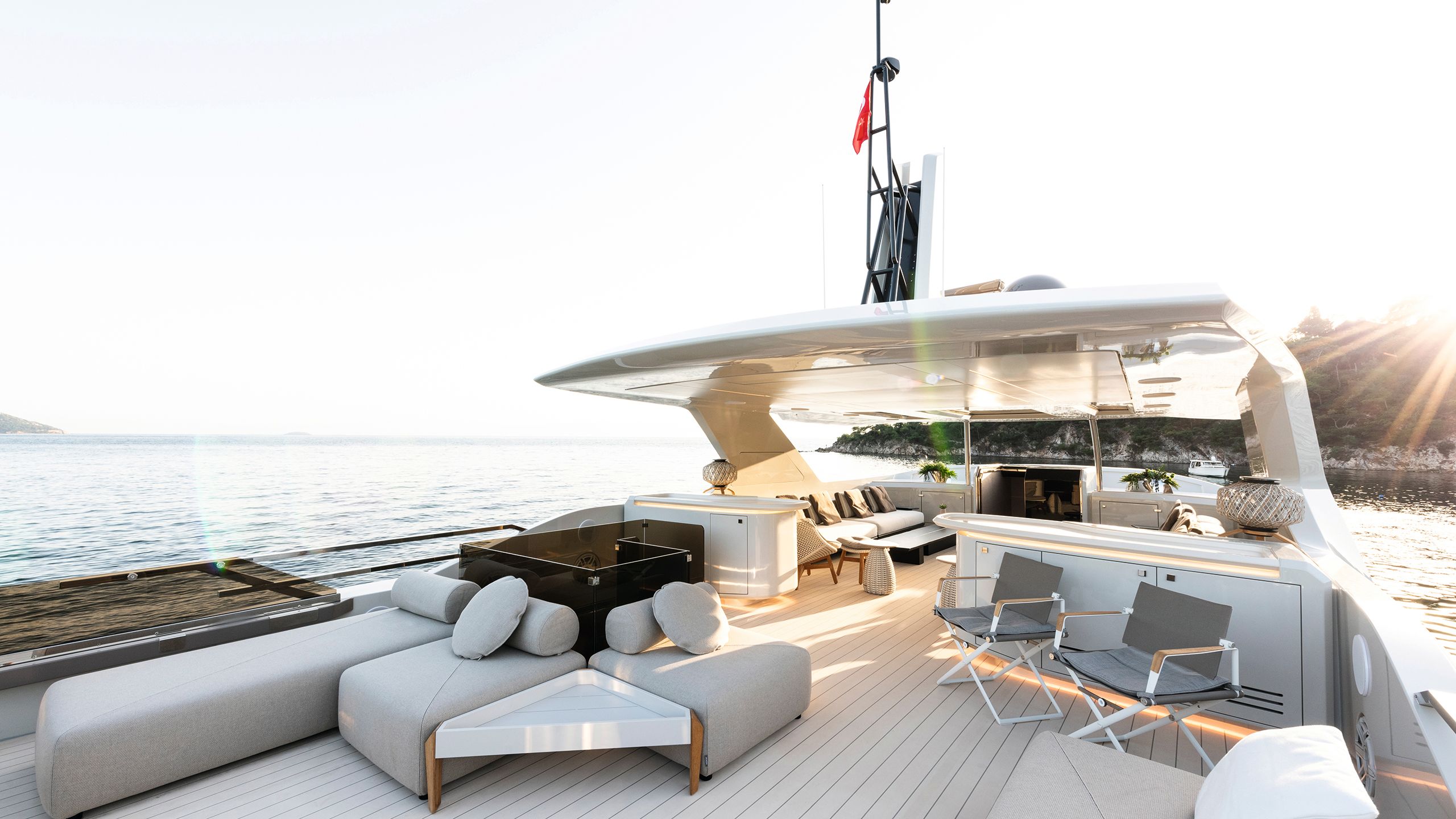 Comfy seats on the fly bridge