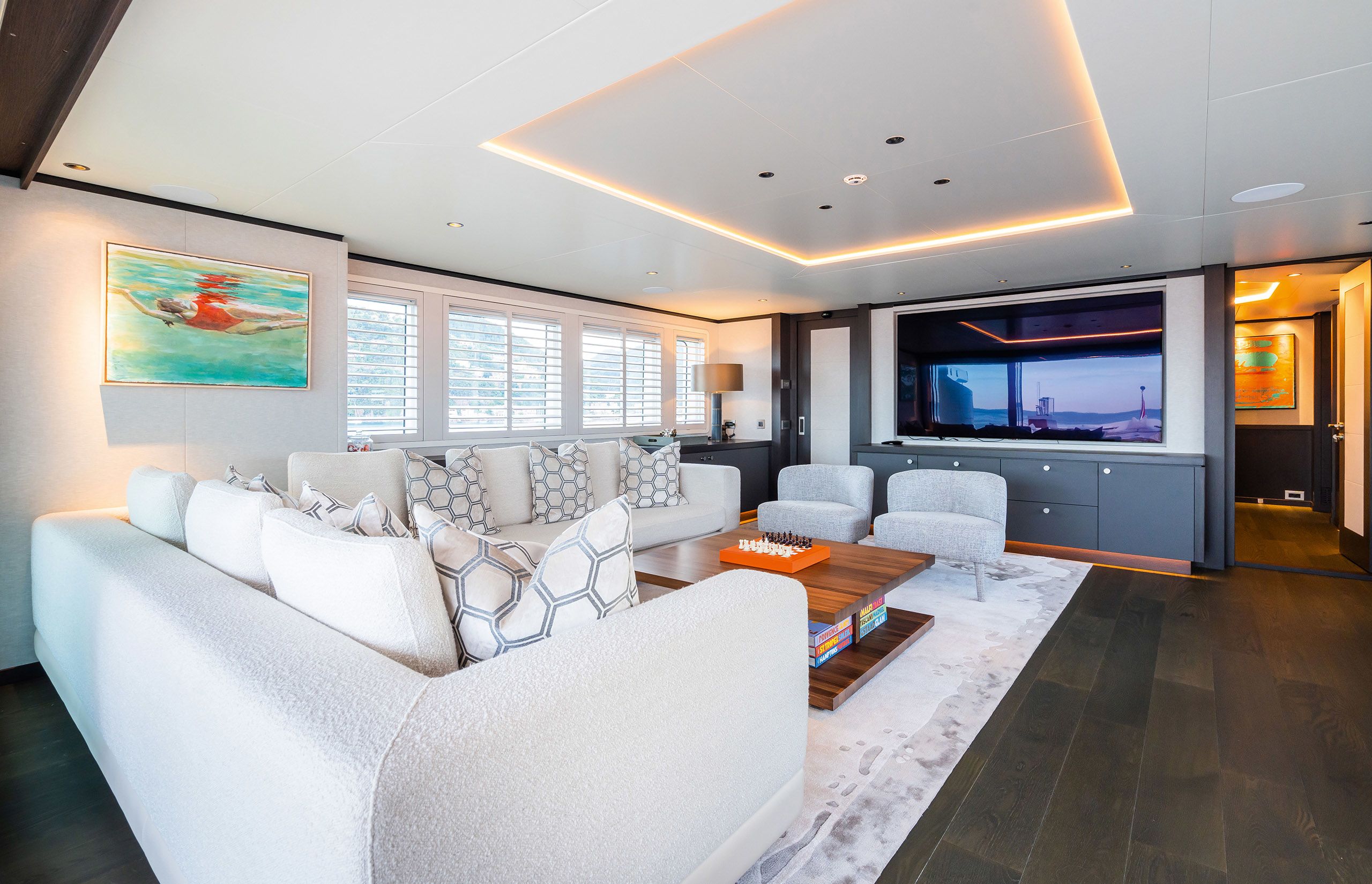 Emerald interior