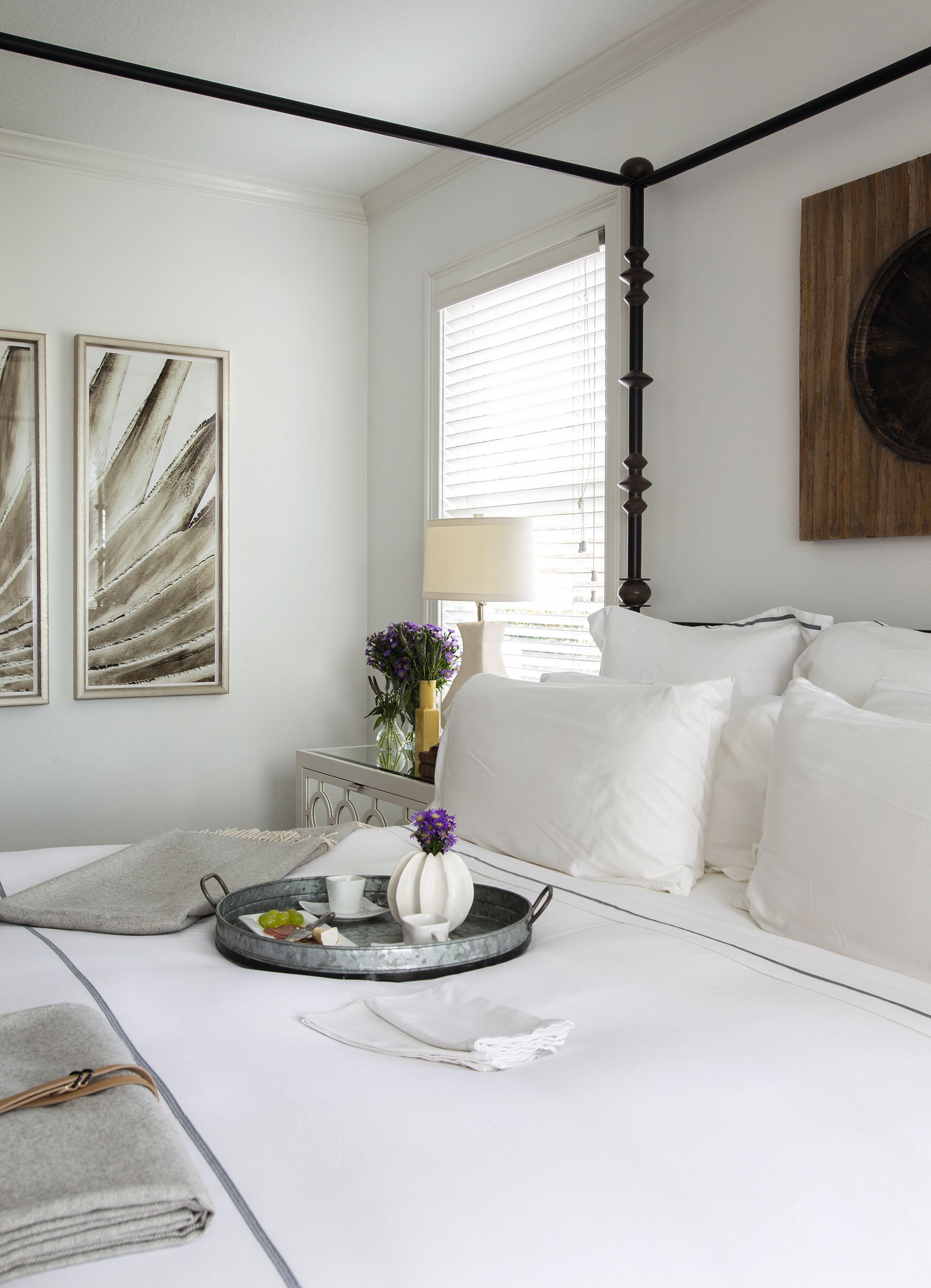 Four poster bed