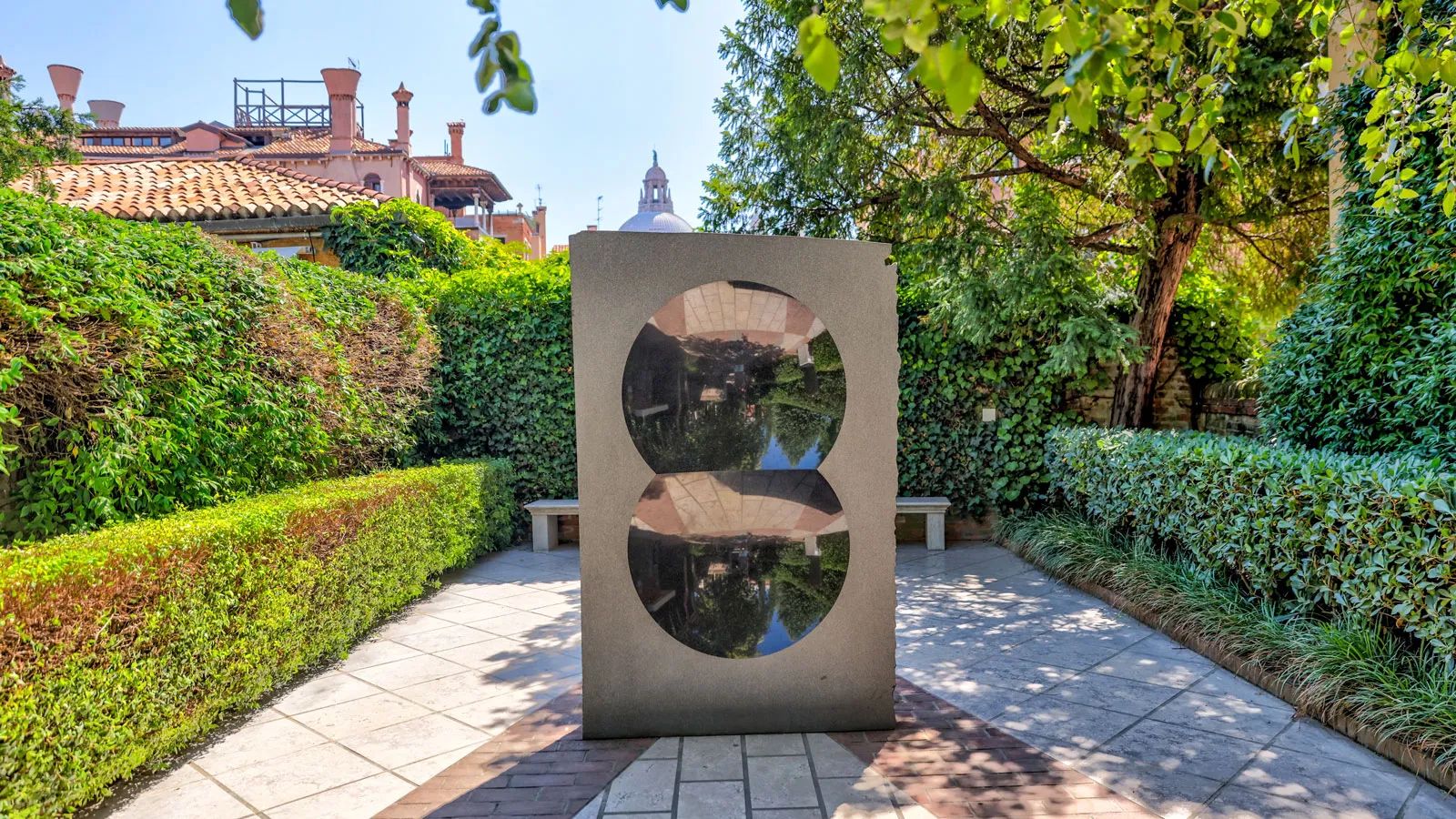 World Superyacht Awards Acquera Club Peggy Guggenheim art