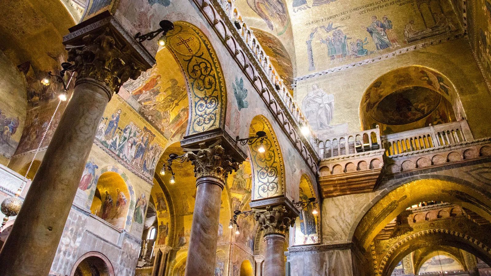 World Superyacht Awards Acquera Club night tour