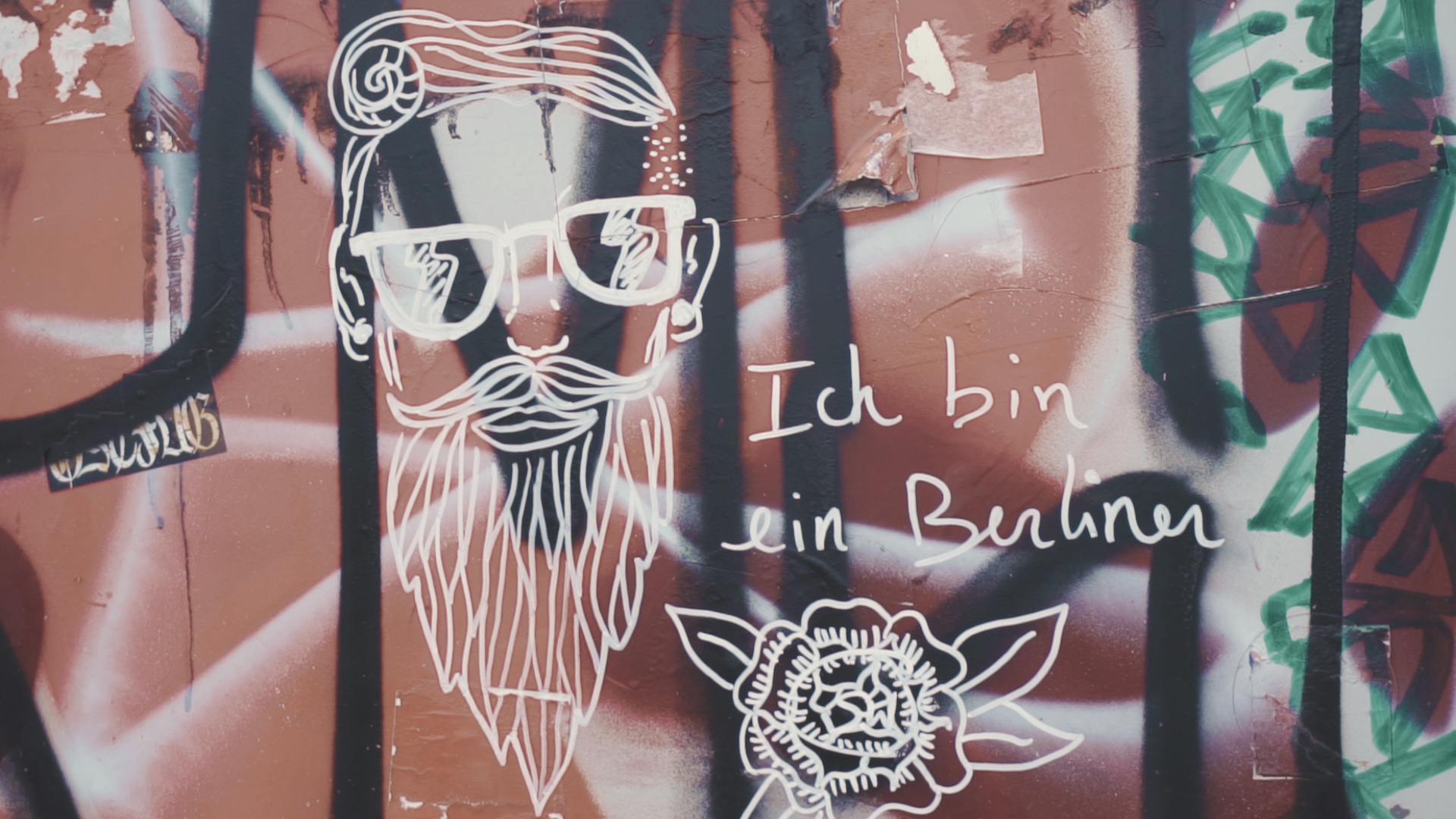 Street art in Berlin saying Ich bin ein Berliner