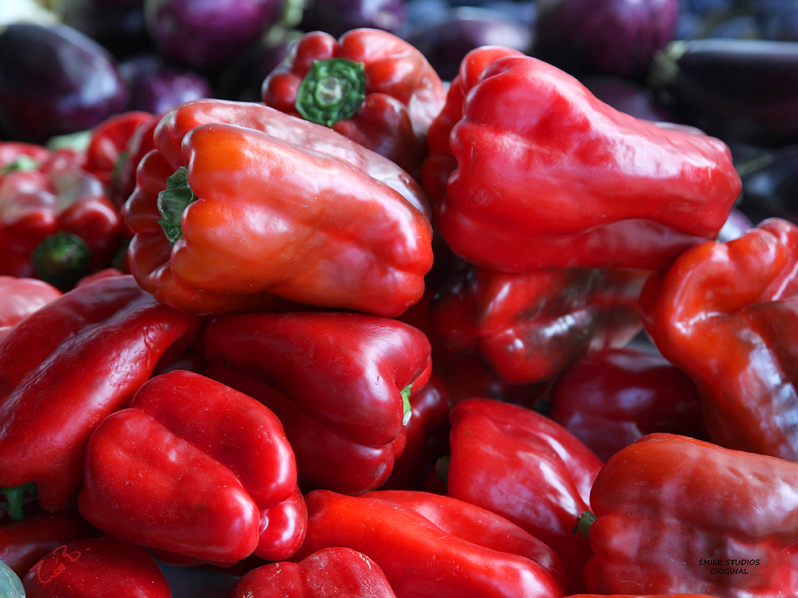 Red_pepper_signed_copy.jpg
