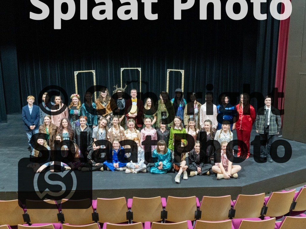 Ysgol Gyfun Gwyr > Shakespeare Schools Festival November 2025