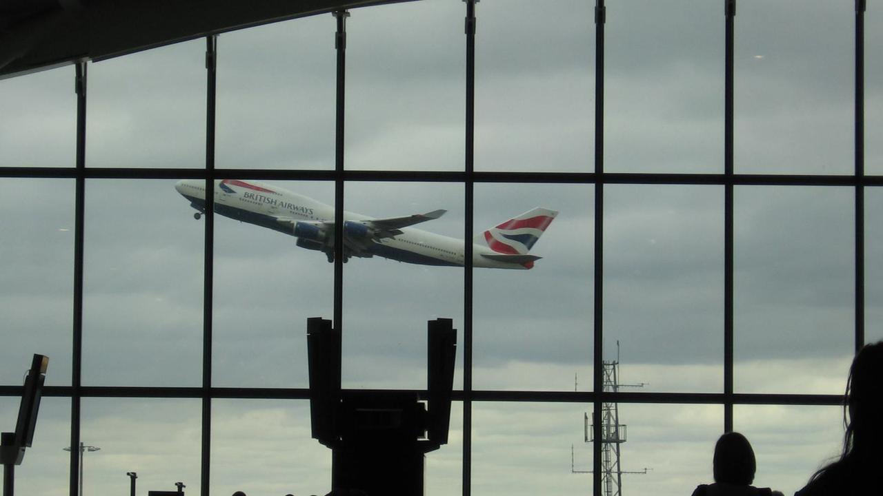 Terminal 5