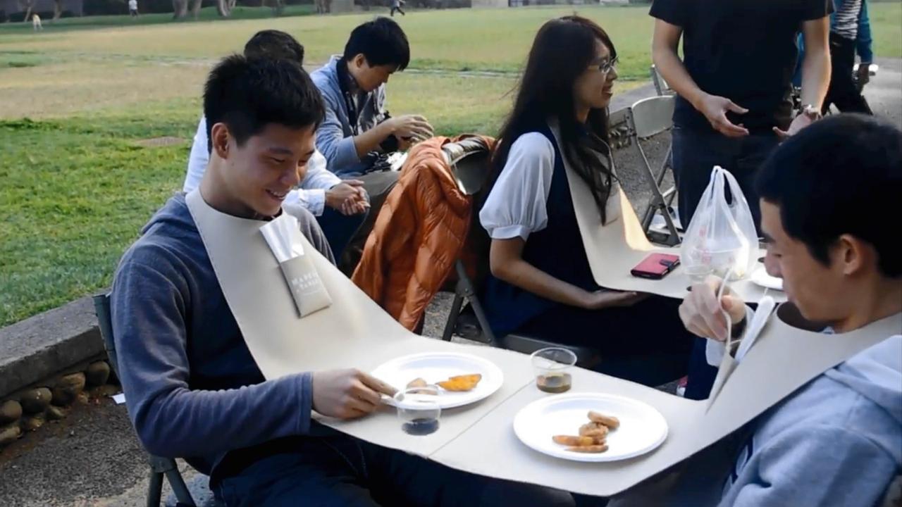 Napkin Table