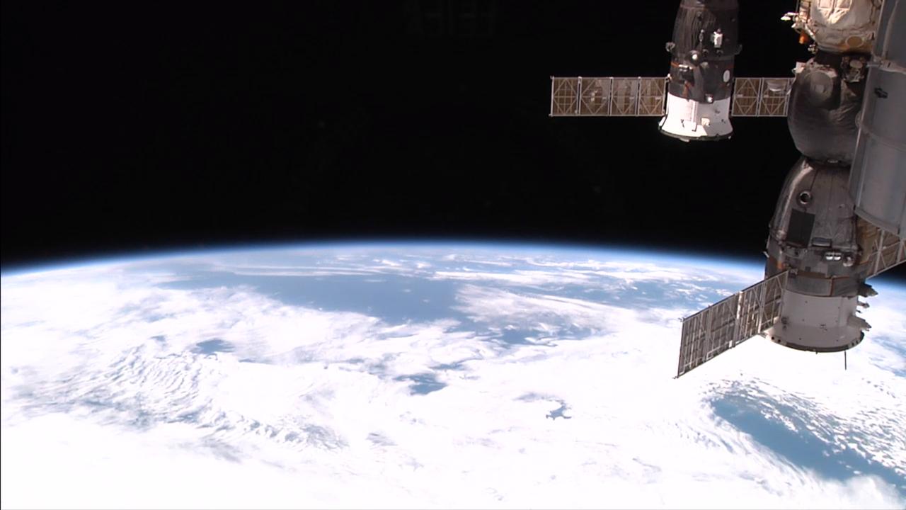 ISS live
