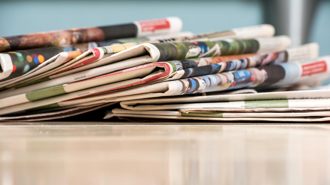 Zeitungsstapel Leseliste 04 Oktober 2015