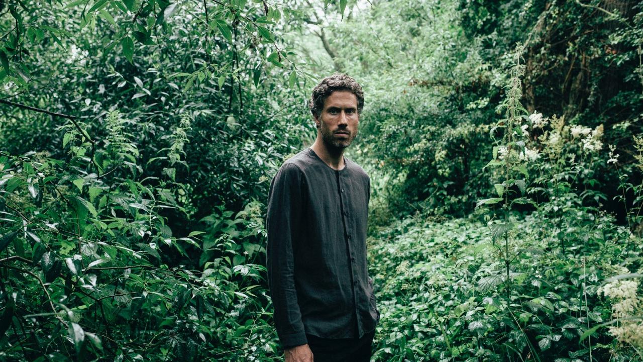Sven Kacirek im Wald Start