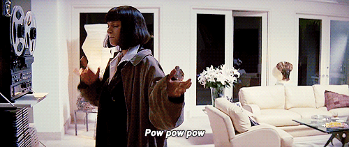 Uma Walkman November 2015 Gif