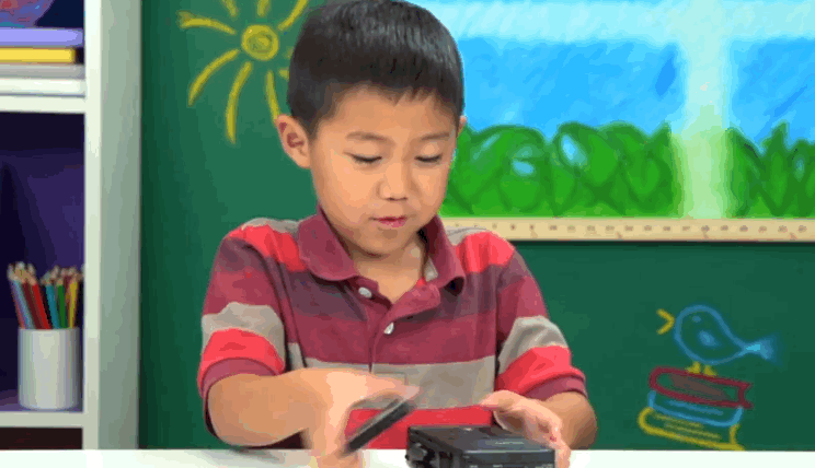 WWalkman21032015GIF