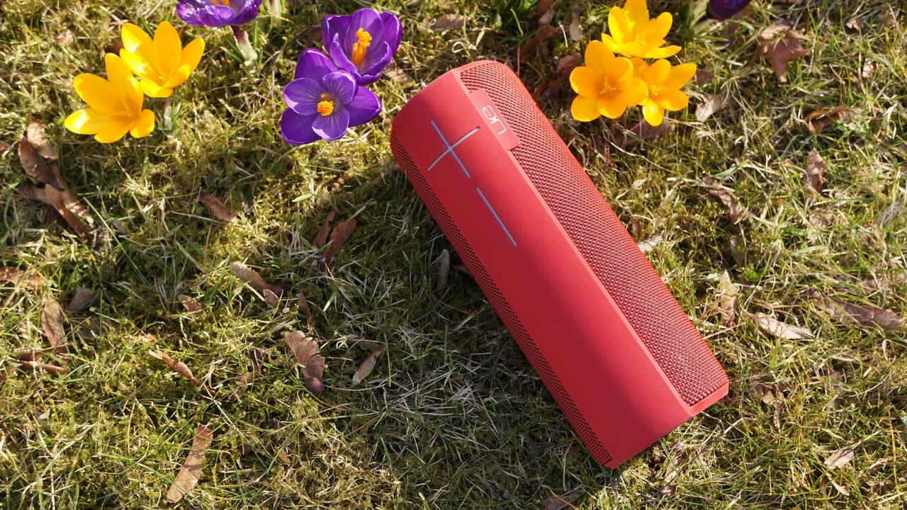 UE Megaboom lead