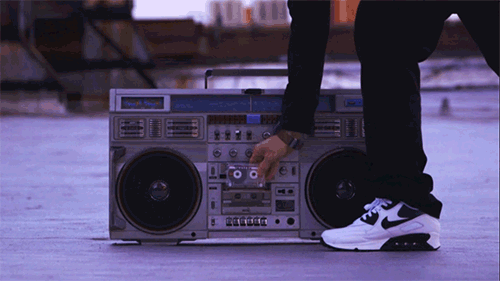 WWalkman 16052015 GIF