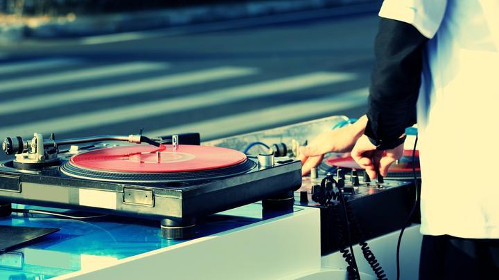 DJ-Mixer-Shutterstock-Leseliste
