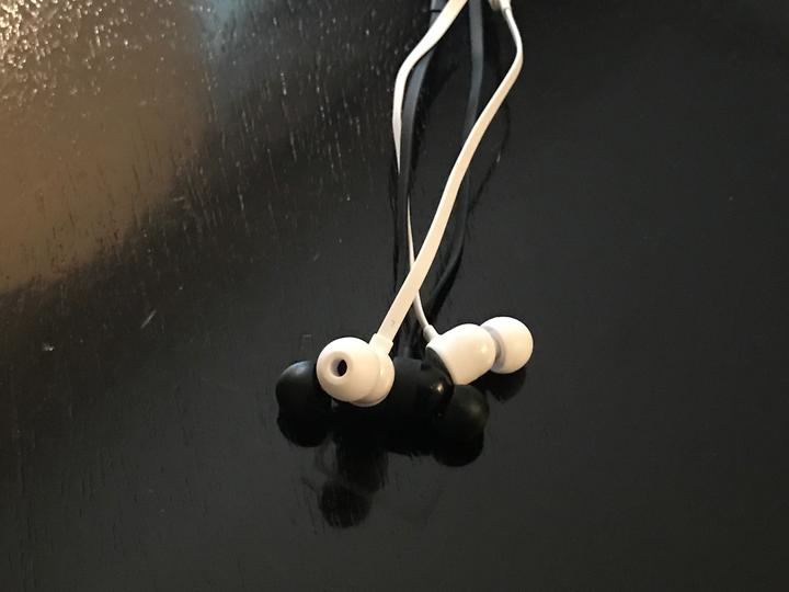 Beats By Dr Dre Beats X 1