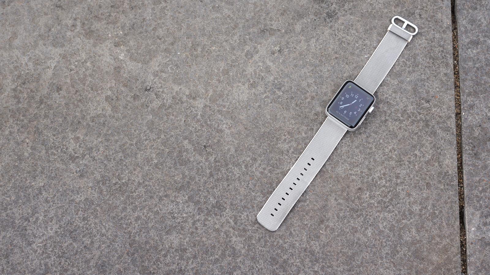 Review Apple Watch 2 - lead