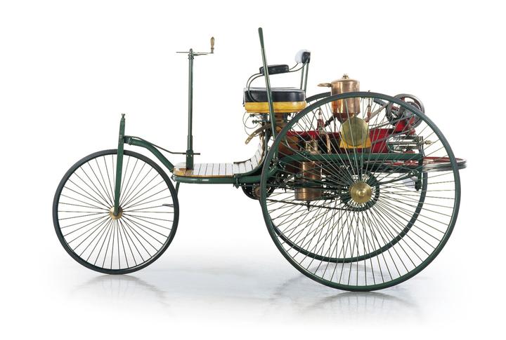 Carl Benz Motorwagen UDC