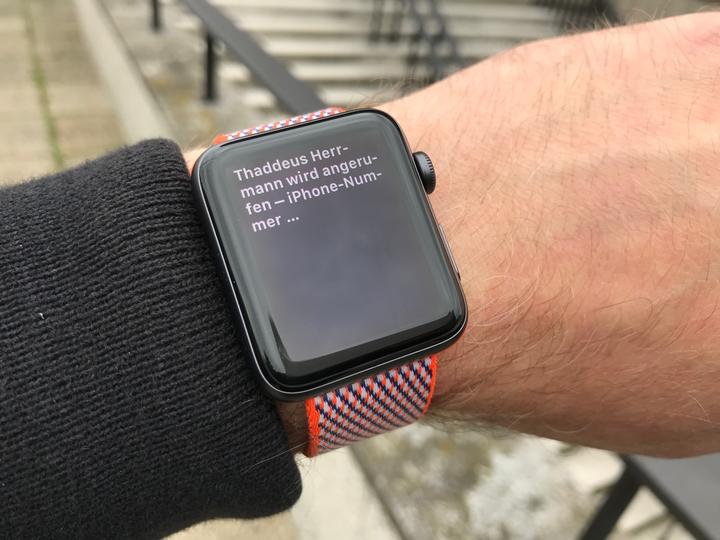 Review Apple Watch Series 3 Closeup 03