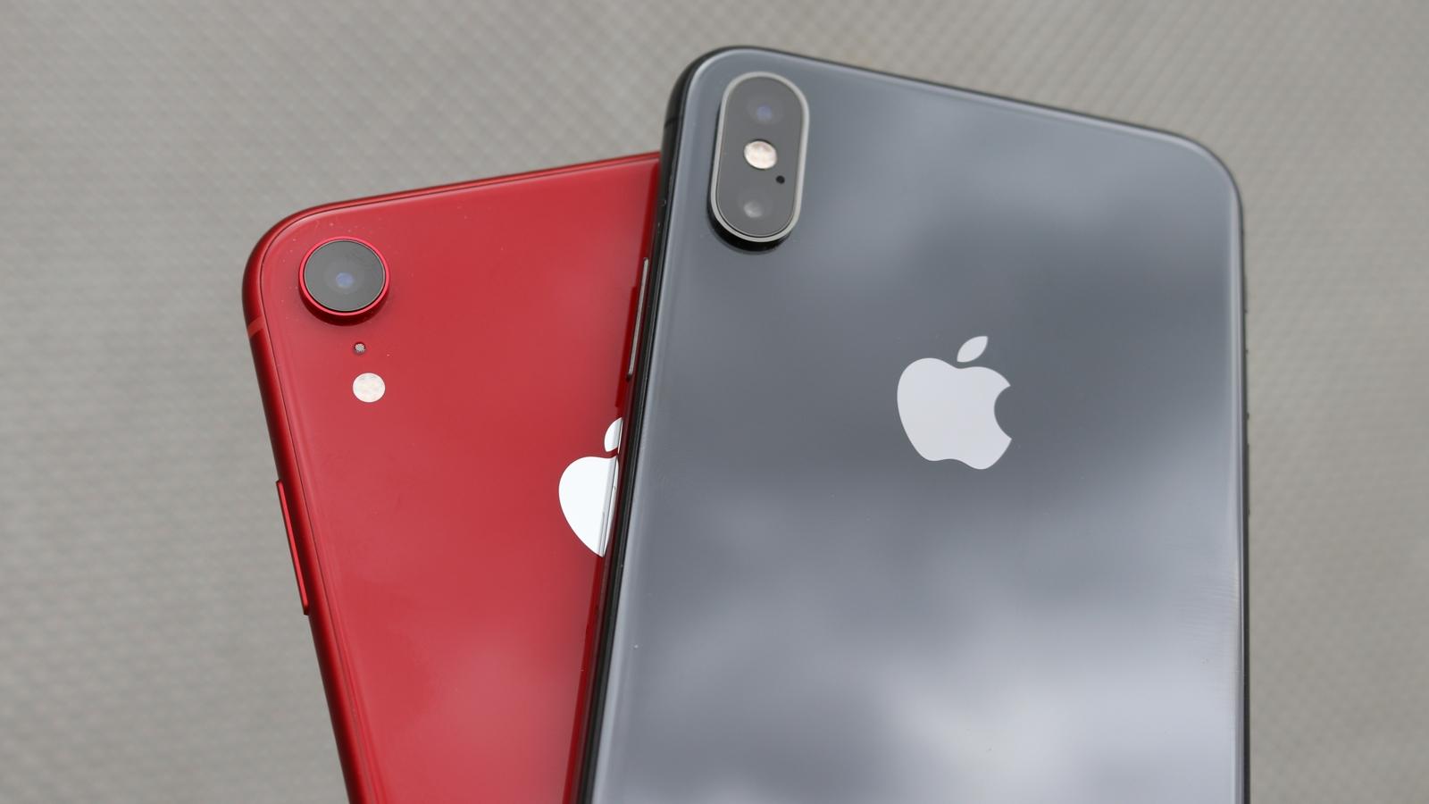 iPhone XR 06