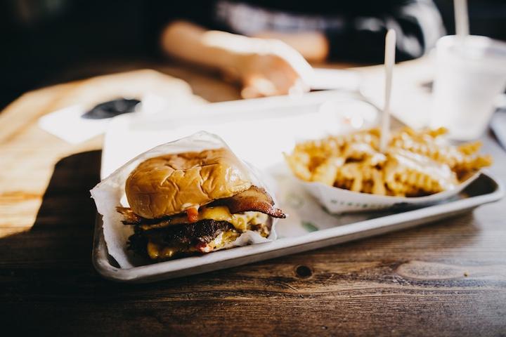 LL25032018 Burger