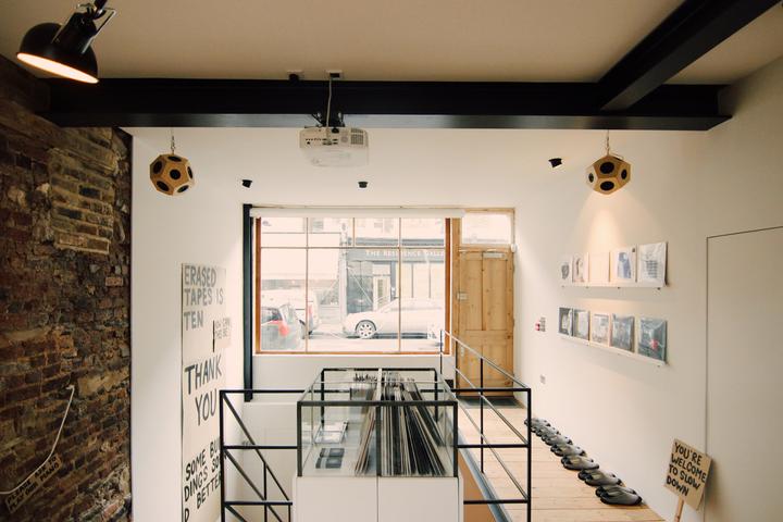 Erased-Tapes-Sound-Gallery-photo-by-Alex-Kozobolis_00