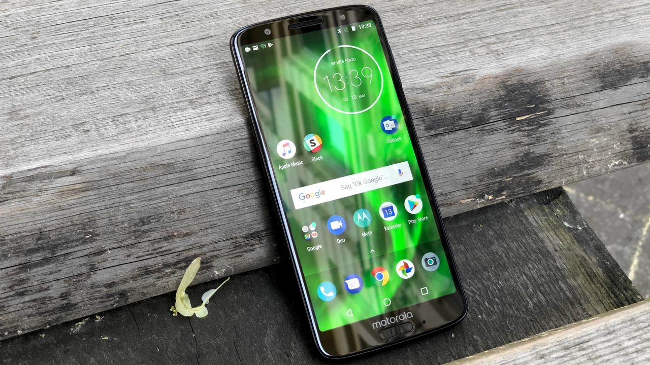 Moto g6 lede