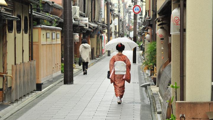 LL-17062018-Japan